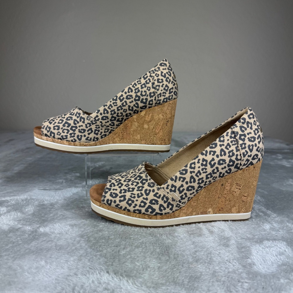 TOMS Women's Size 8 Leopard Print Cork Wedge Heels Peep Toe Platform Shoes